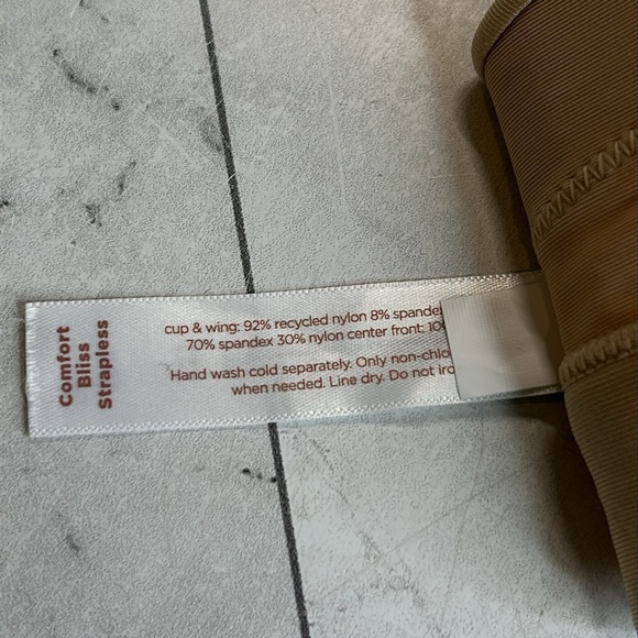 NWOT Cacique Lane Bryant Womans Bra Nude Comfort Bliss Strapless UNDERWIRE 40C - Picture 8 of 8